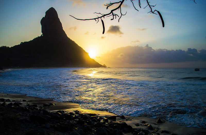 Arquivo:Noronha.jpg