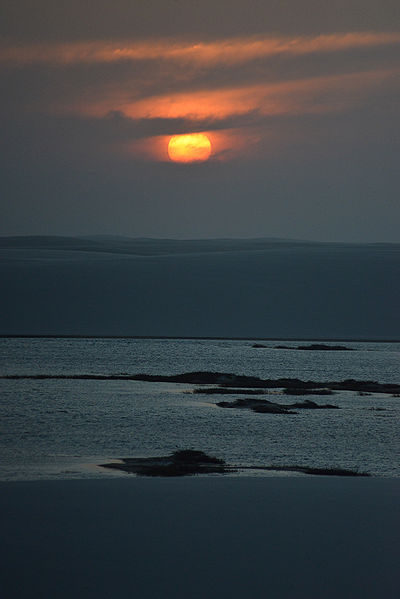 Arquivo:LENÇOIS - SUNSET.jpg