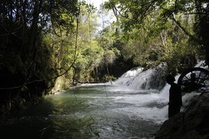 Cachoeira do Sumidouro-Parna Serra da Bodoquena.jpg