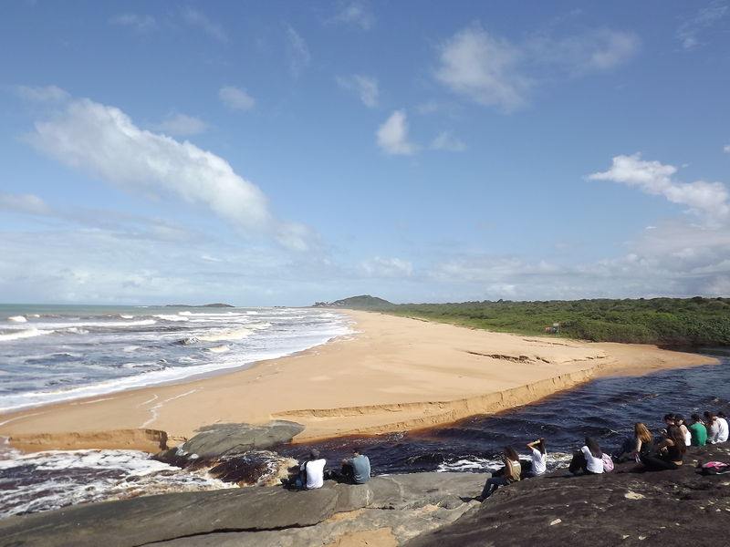 Arquivo:Vista do encontro da lagoa e do mar.JPG